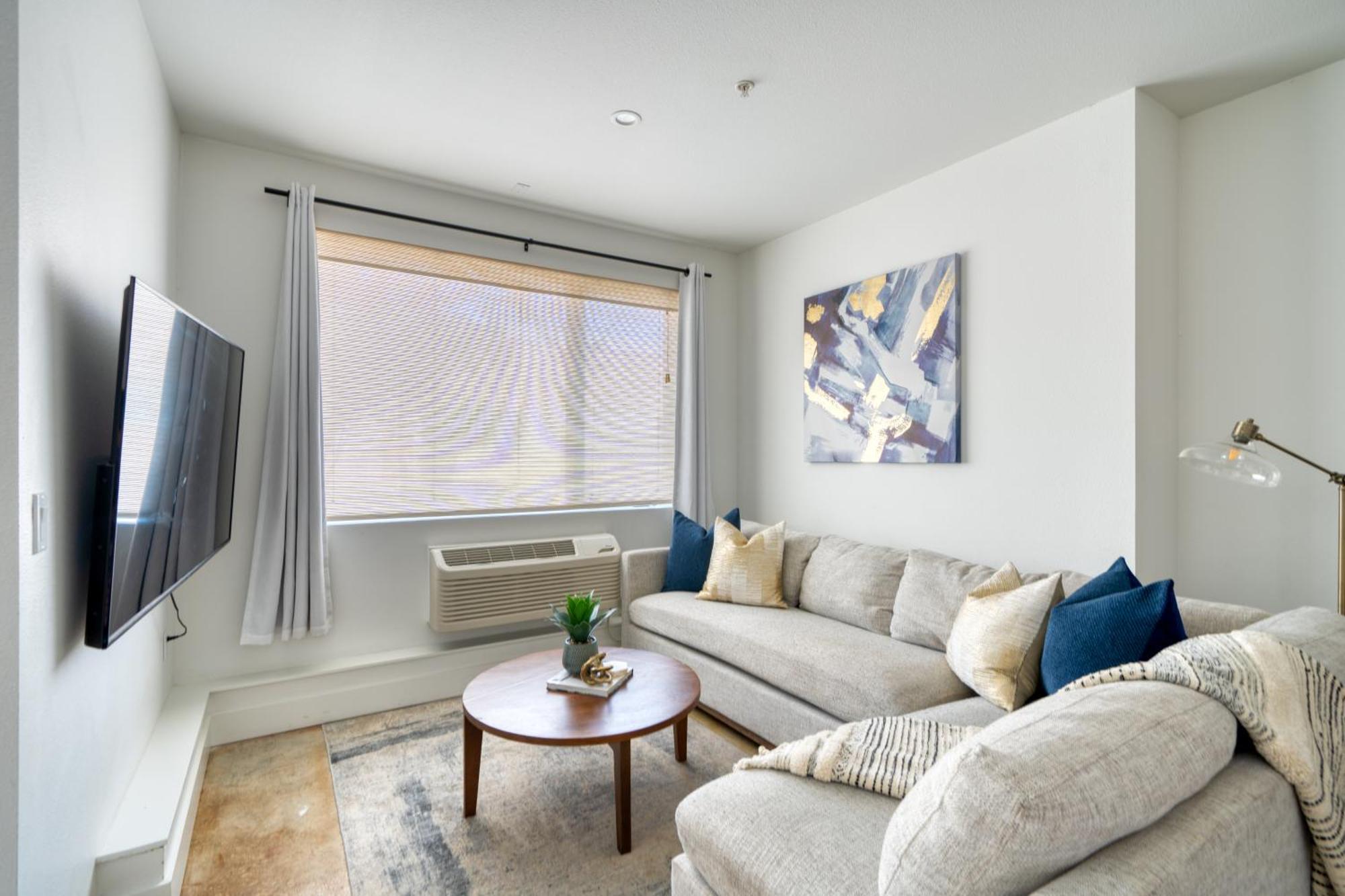 Collection - Bliss- Dual-queen In Vibrant Alberta Holiday home Portland