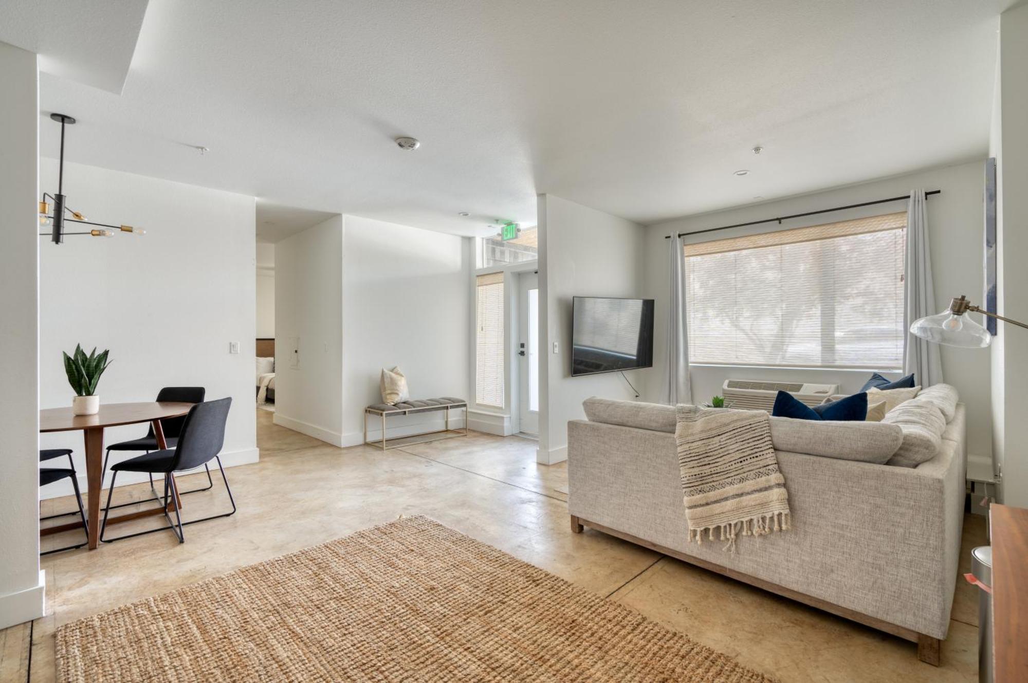 Holiday home Collection - Bliss- Dual-queen In Vibrant Alberta Portland